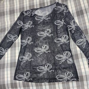 Black and White Bow Print Long Sleeve Top